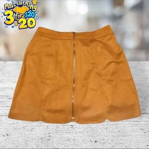 WAYF scalloped mini skirt size M